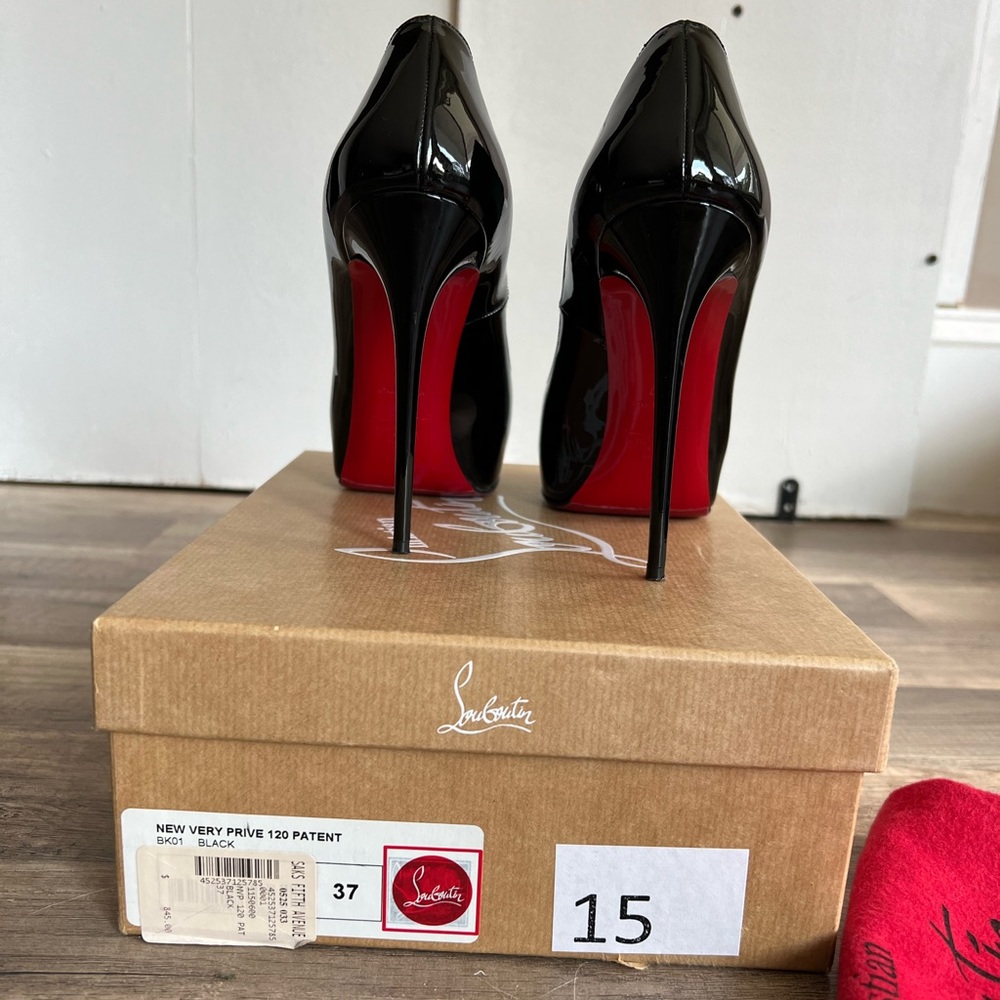 Only worn once Very Prive 120 patent leather